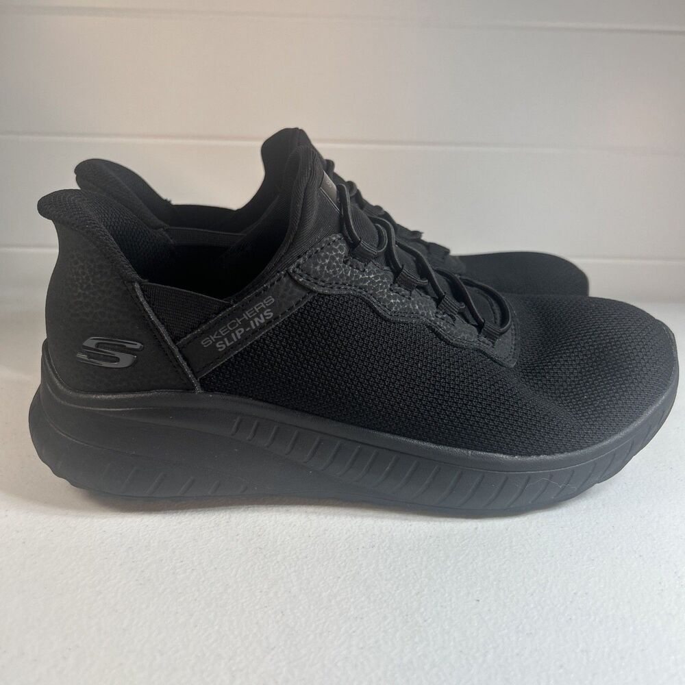 Skechers Women’s Shoes Size 7.5 Black Slip-ins Slip Resistant Sneakers Comfort